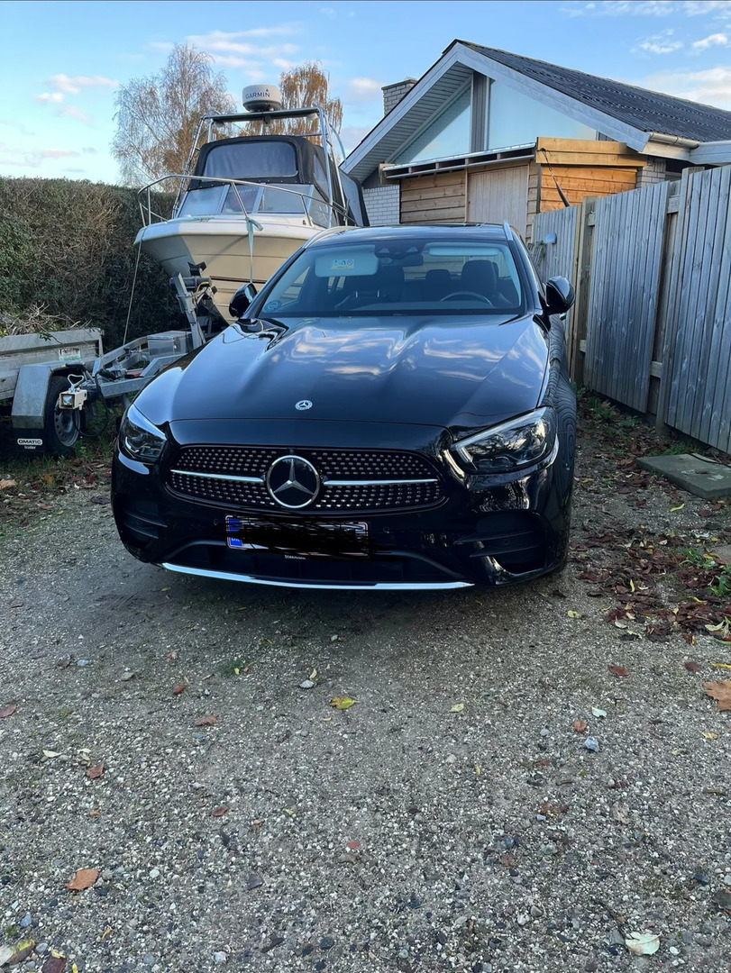 Sort Mercedes E300 e fra 2022
