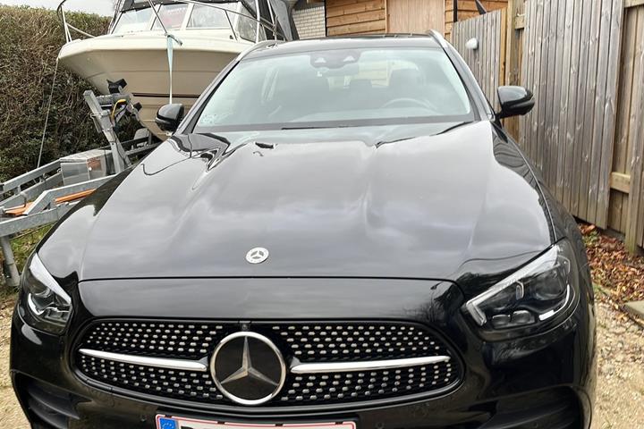 Sort Mercedes E300 e fra 2022
