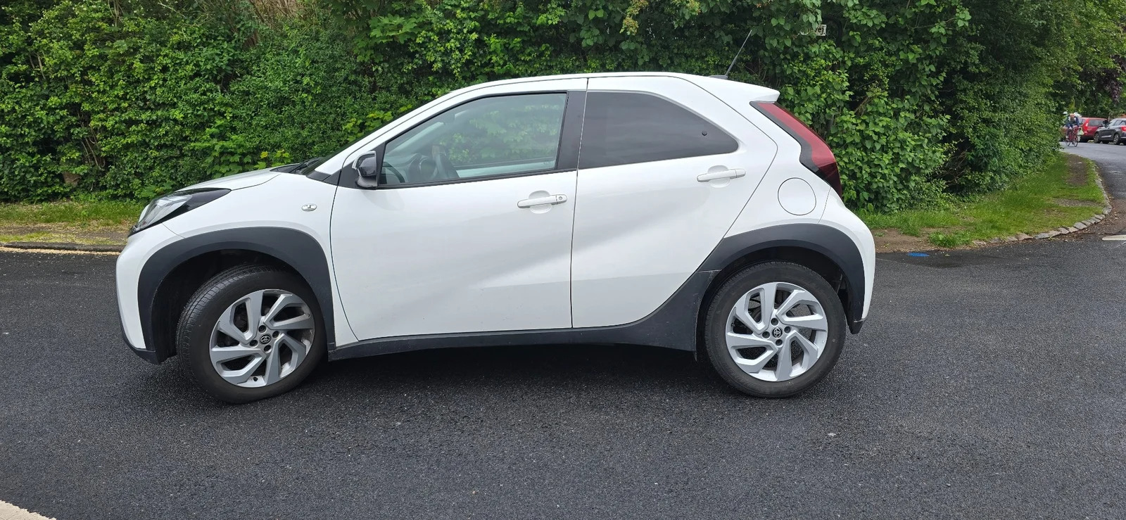Hvid Toyota Aygo X fra 2022