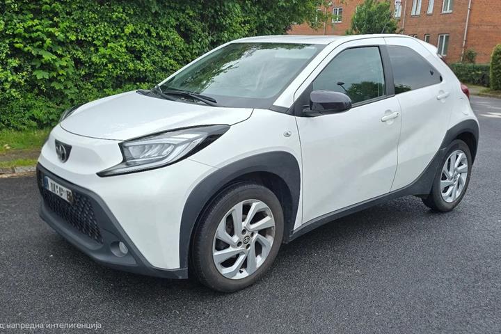 Hvid Toyota Aygo X fra 2022