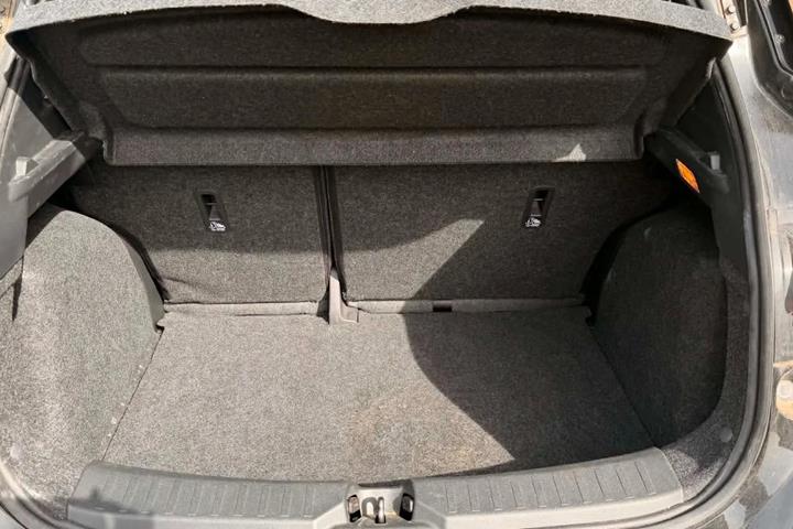 Sort Nissan Micra fra 2020