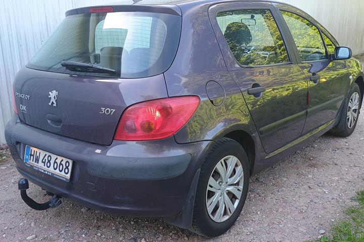 Lilla Peugeot 307 fra 2003