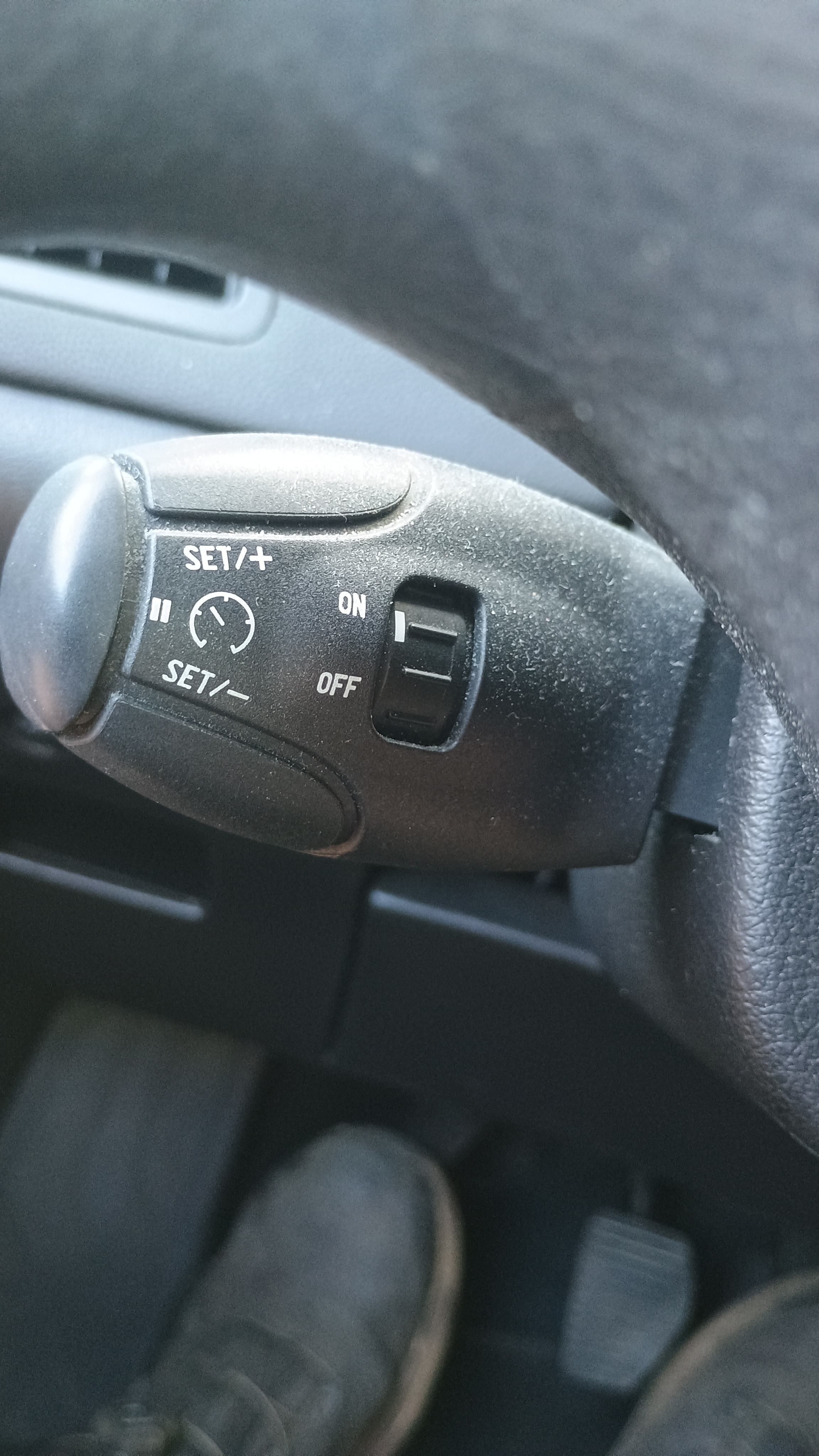 Lilla Peugeot 307 fra 2003