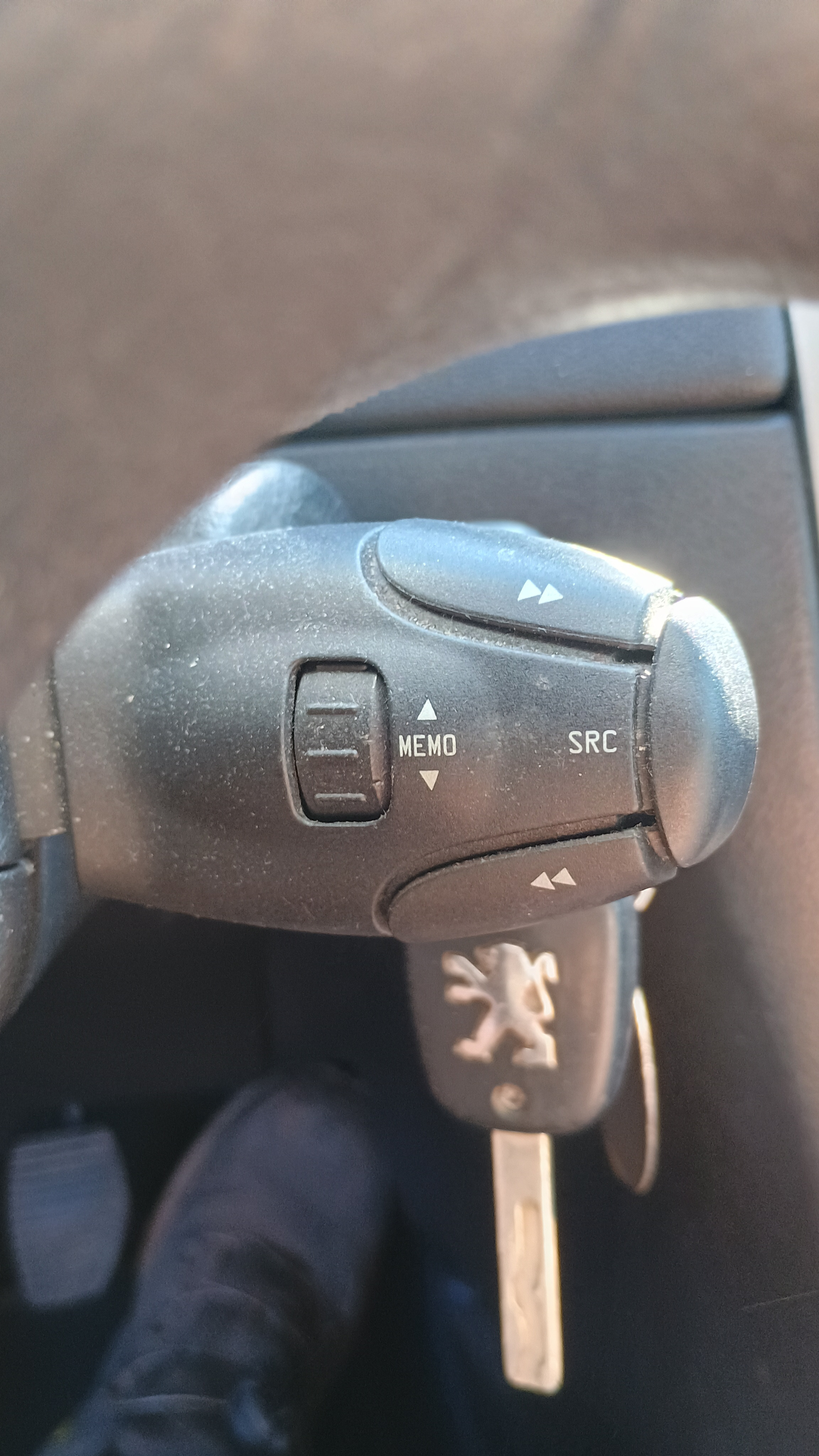 Lilla Peugeot 307 fra 2003