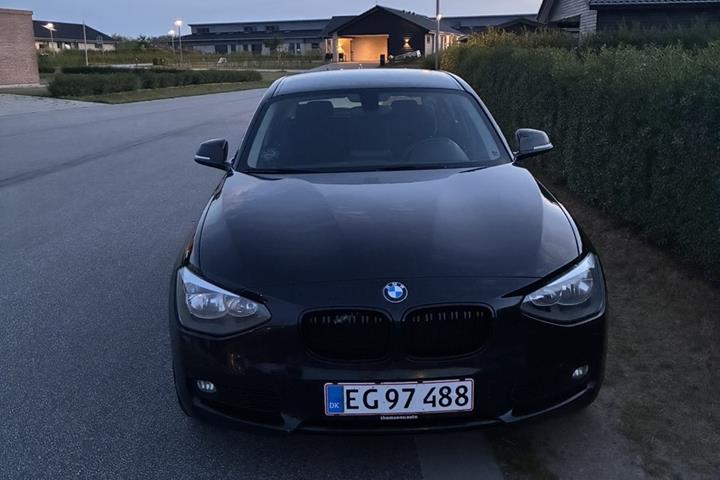 Sort BMW 1-Serie fra 2013
