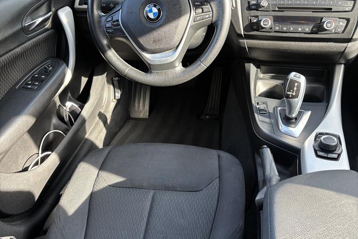 Sort BMW 1-Serie fra 2013