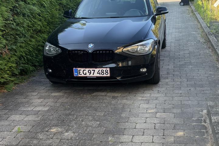 Sort BMW 1-Serie fra 2013