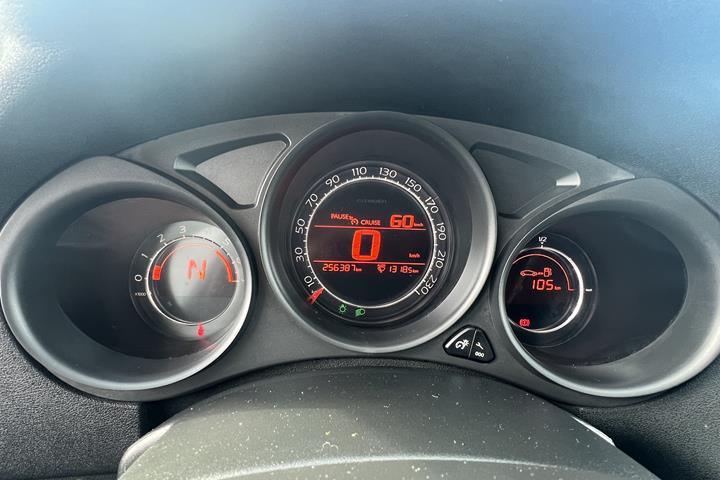Grå Citroën C4 fra 2014