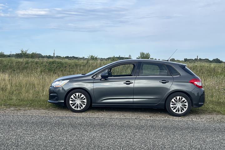 Grå Citroën C4 fra 2014
