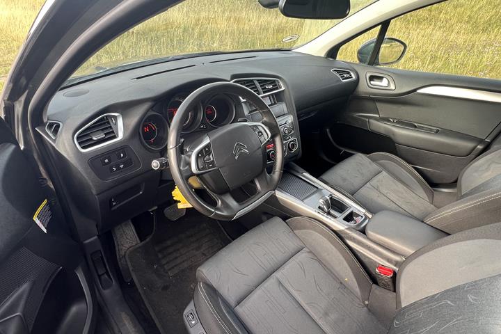 Grå Citroën C4 fra 2014