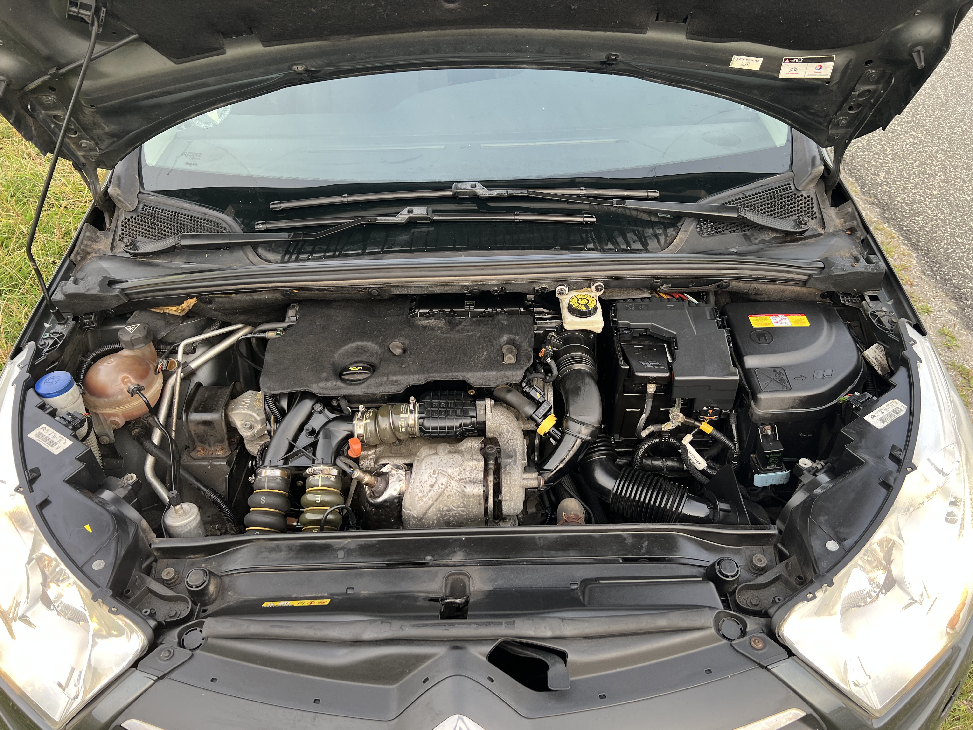 Grå Citroën C4 fra 2014