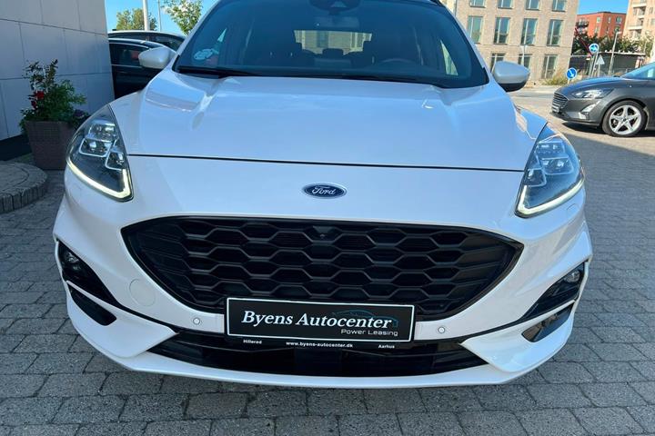 Hvid Ford Kuga fra 2020