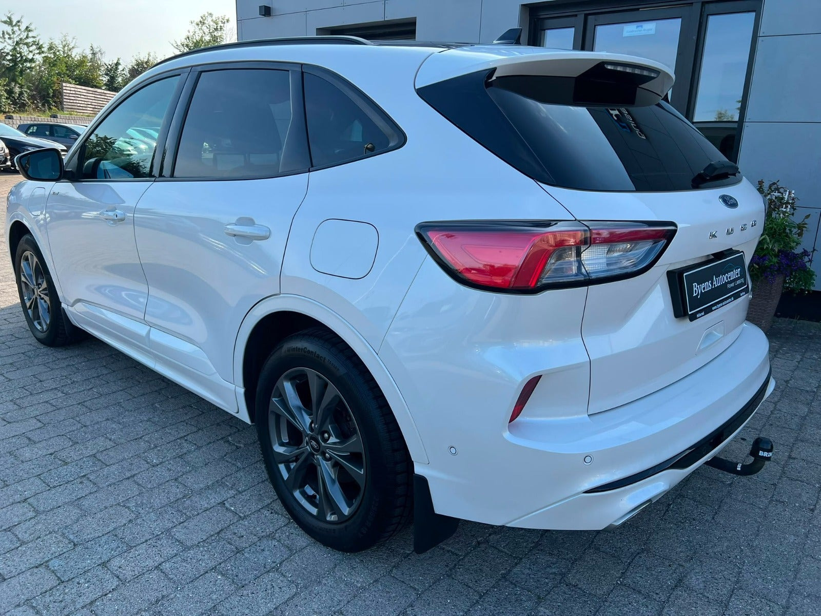 Hvid Ford Kuga fra 2020