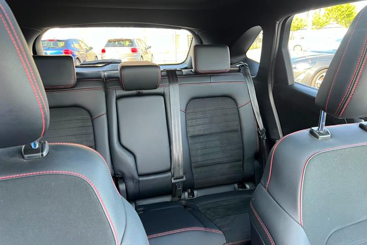 Hvid Ford Kuga fra 2020