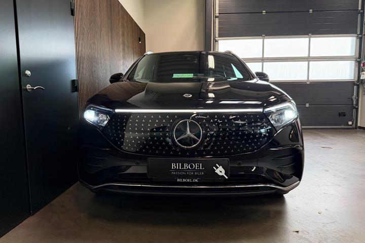 Sort Mercedes EQA250+ fra 2024