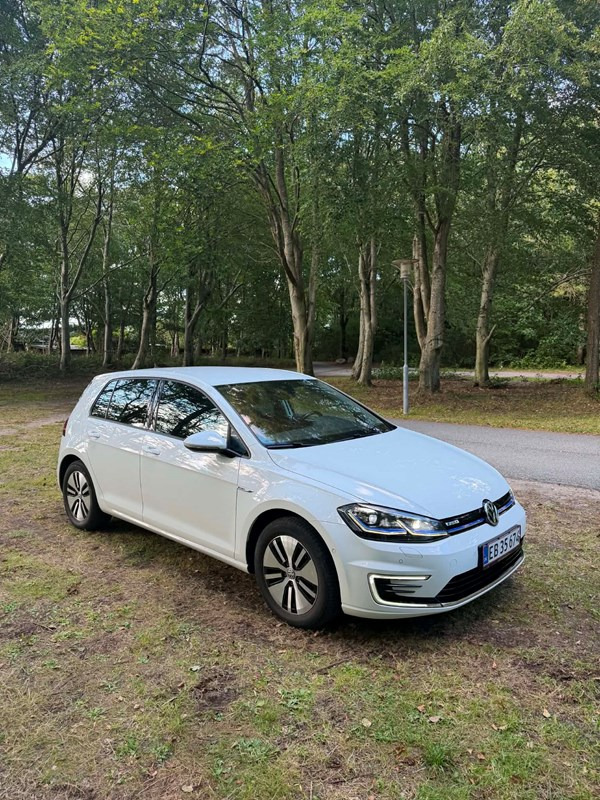 VW Golf E-GOLF 100 KW