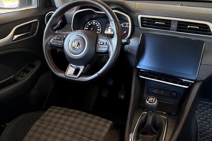 undefined MG ZS fra 2023
