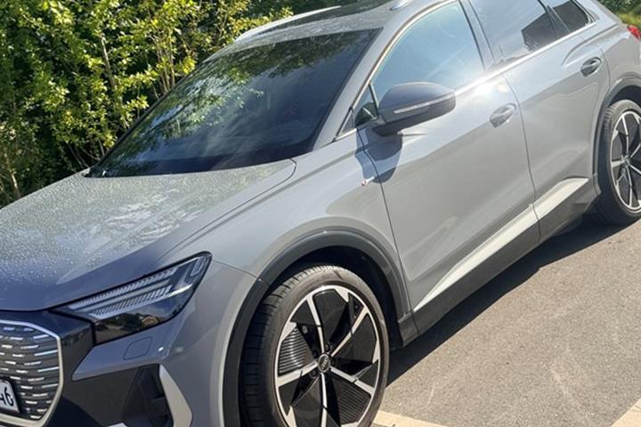 undefined Audi Q4 e-tron fra 2021