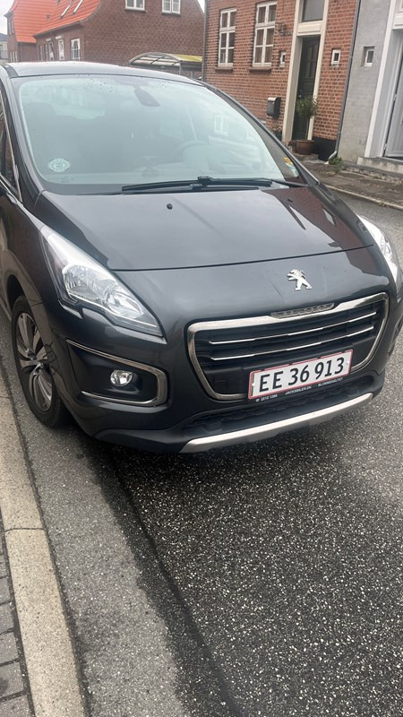 Peugeot 3008 1.2 e-THP 130 hk