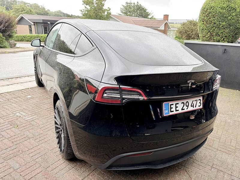 undefined Tesla Model Y fra 2023