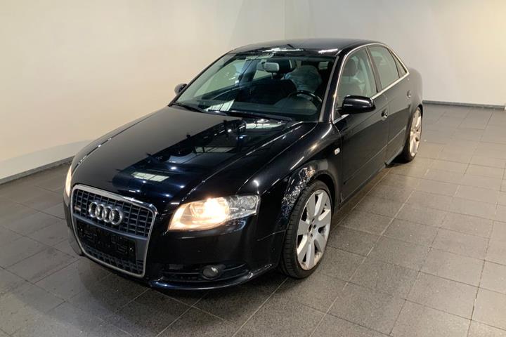 Sort Audi A4 fra 2007 set udefra