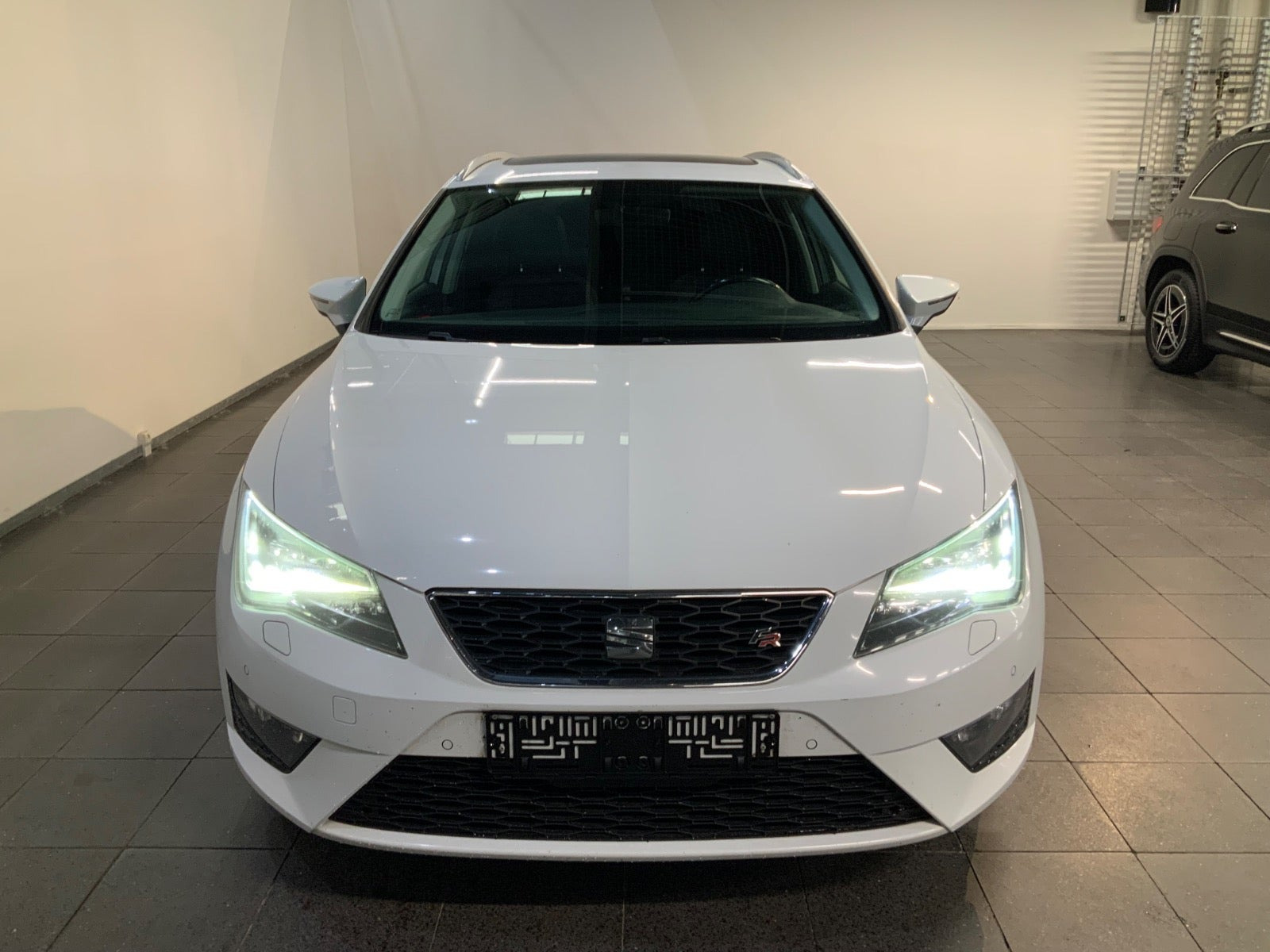 Hvid Seat Leon fra 2016