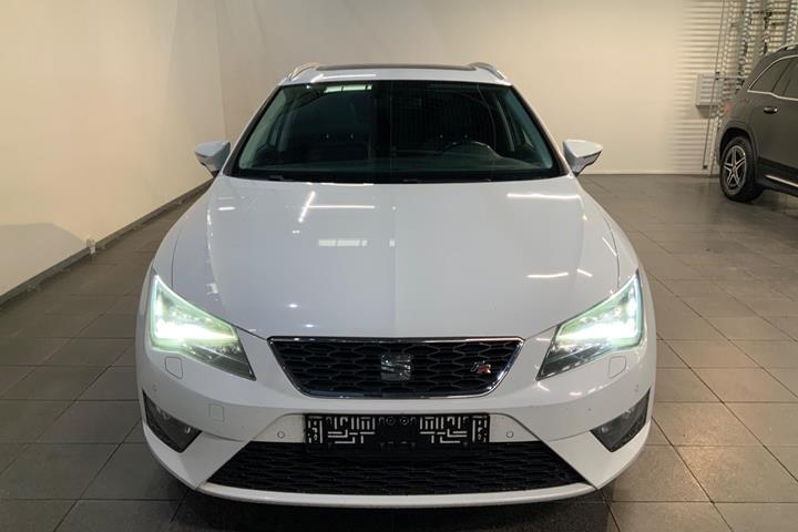 Hvid Seat Leon fra 2016