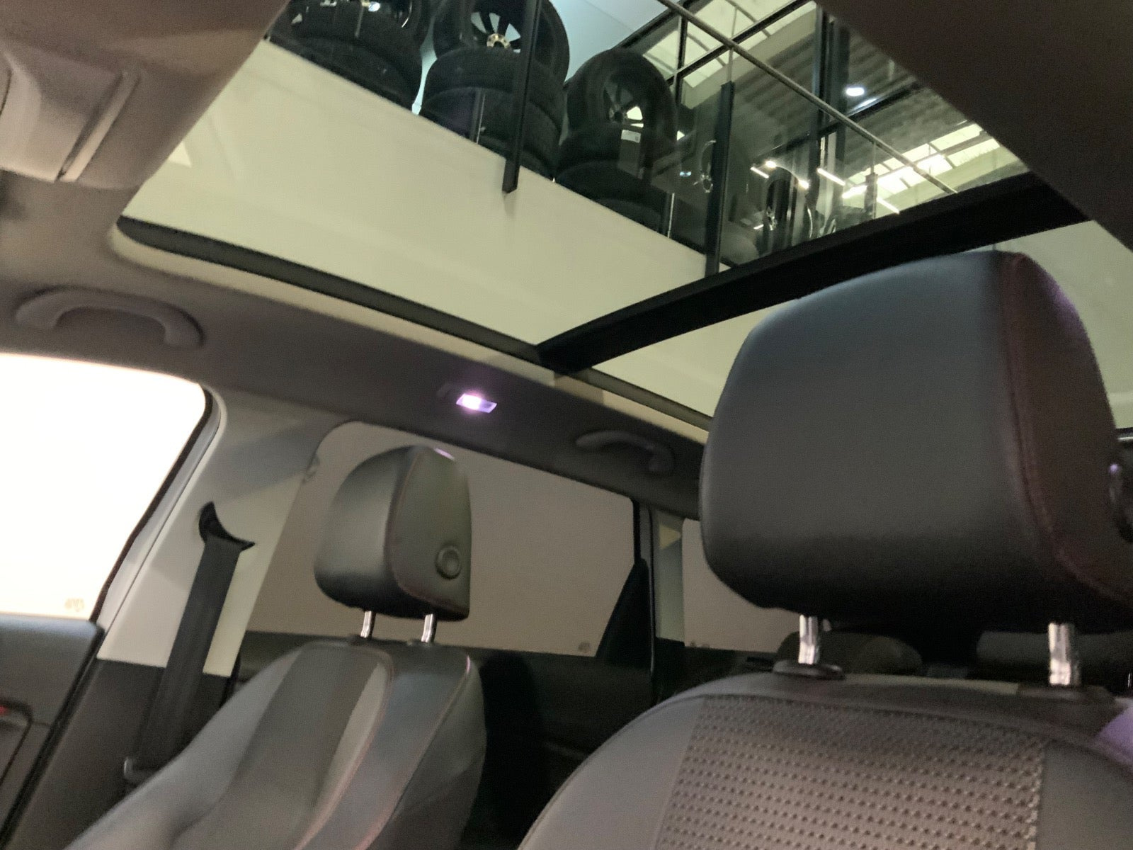 Hvid Seat Leon fra 2016