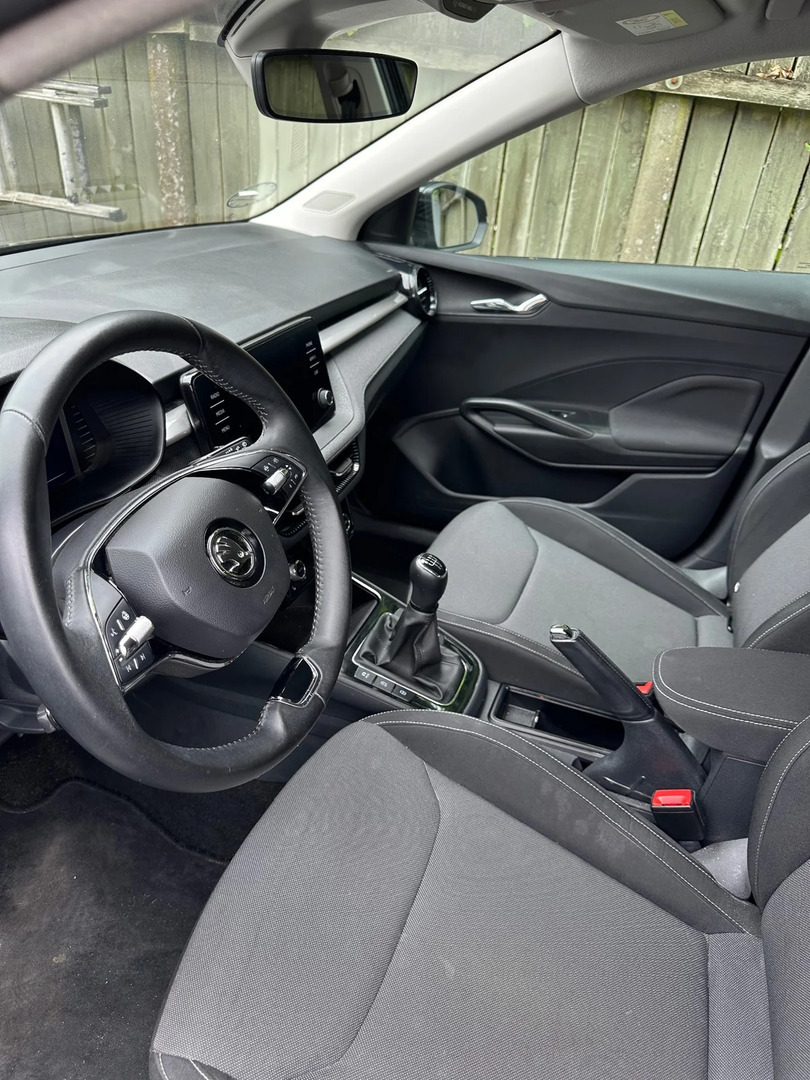 Sort Skoda Fabia fra 2023