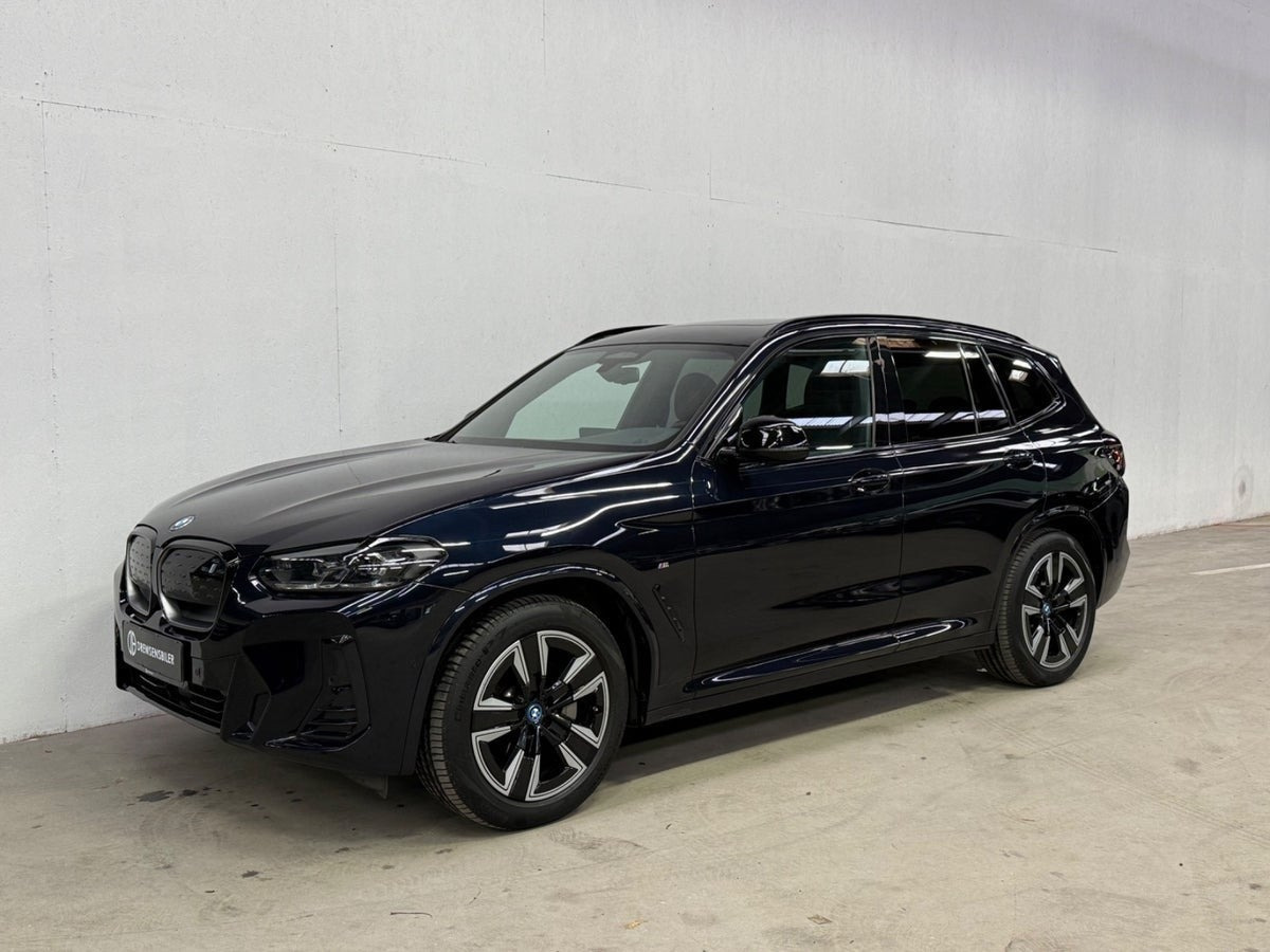 Sort BMW iX3 fra 2022