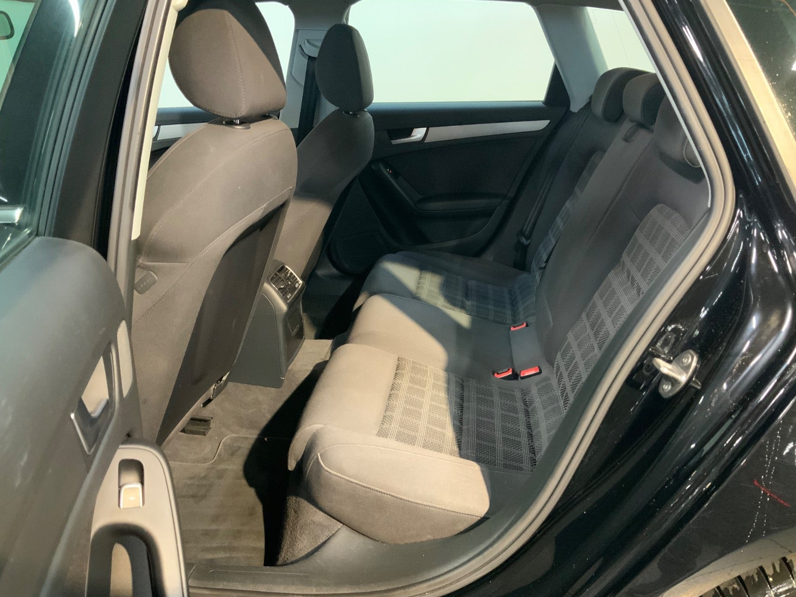 Sort Audi A4 fra 2014