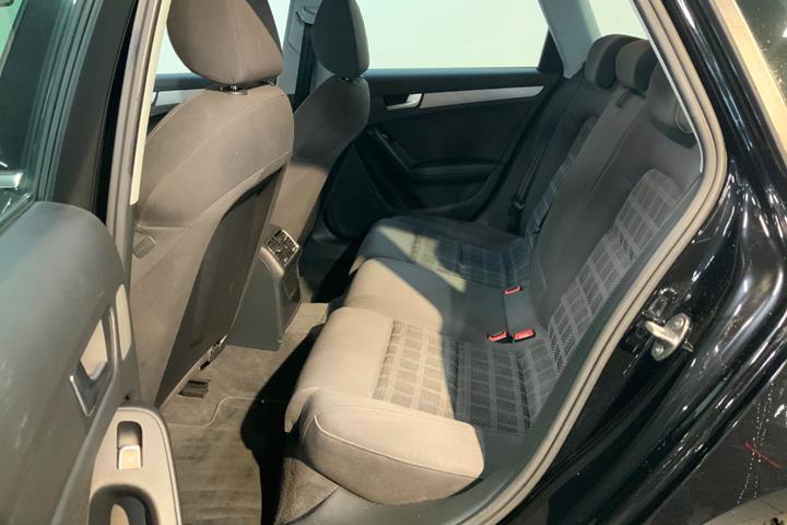 Sort Audi A4 fra 2014