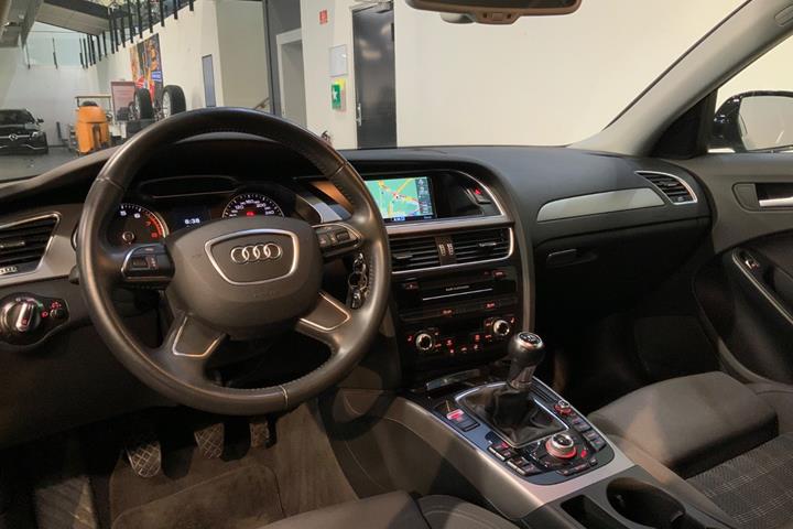 Sort Audi A4 fra 2014
