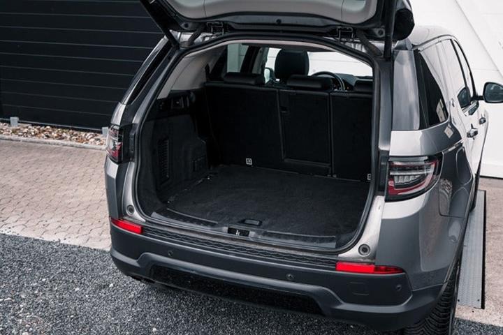Grå Land Rover Discovery Sport fra 2019