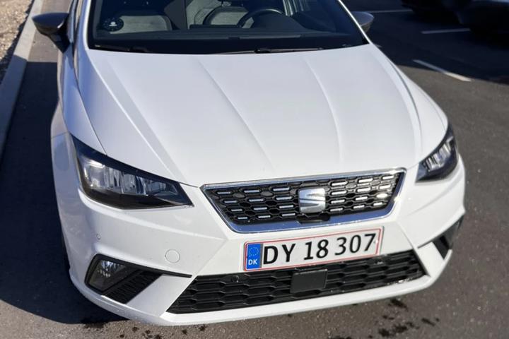 Hvid Seat Ibiza fra 2022