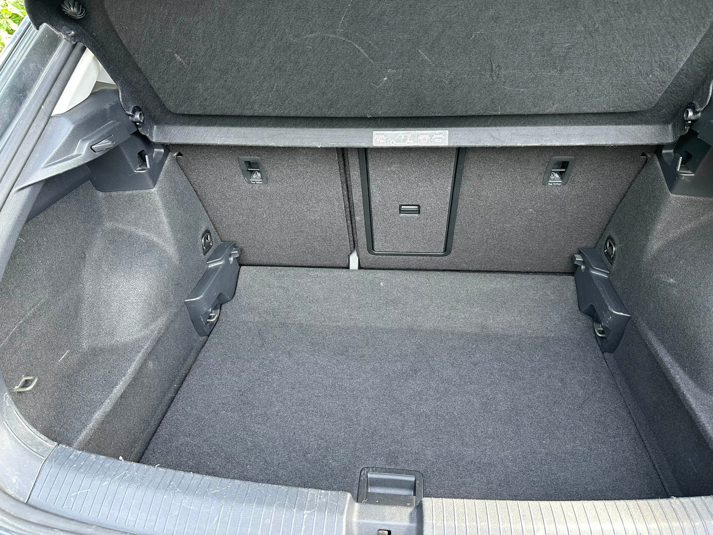 Grå VW T-Roc fra 2020