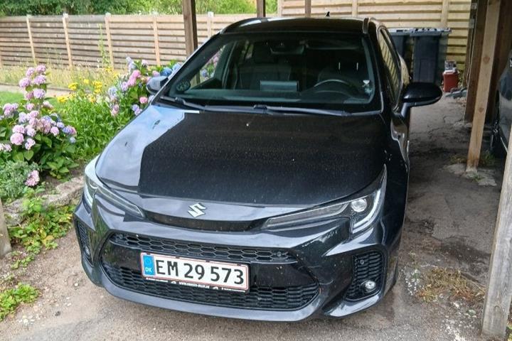 Sort Suzuki Swace fra 2020