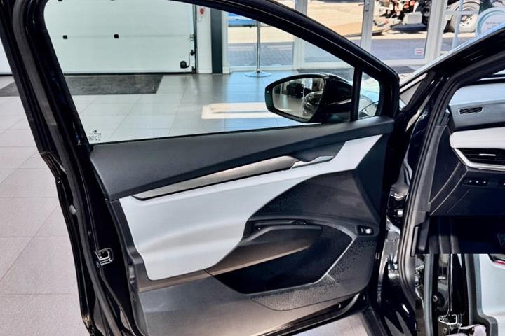 Sort Skoda Elroq fra 2025