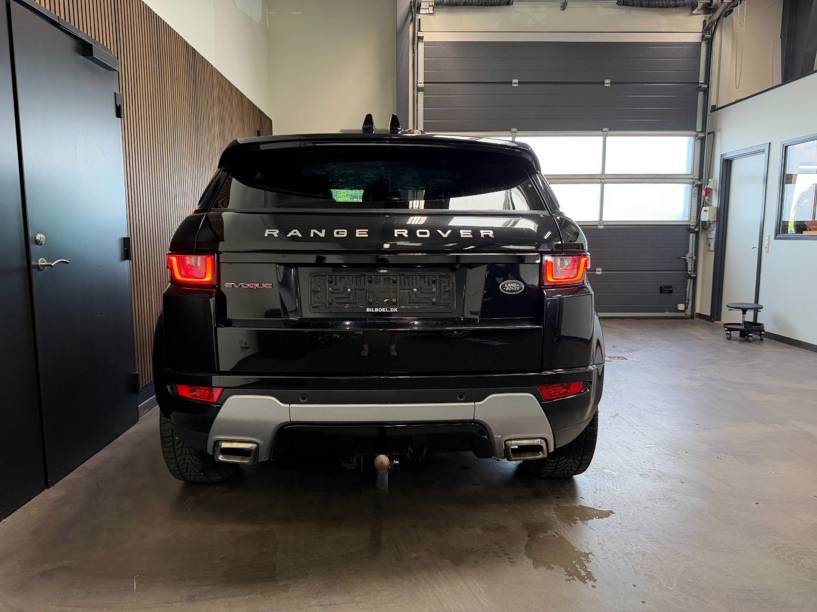 Sort Land Rover Range Rover evoque fra 2018