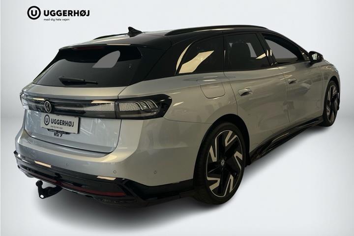 Sølv VW ID.7 fra 2026