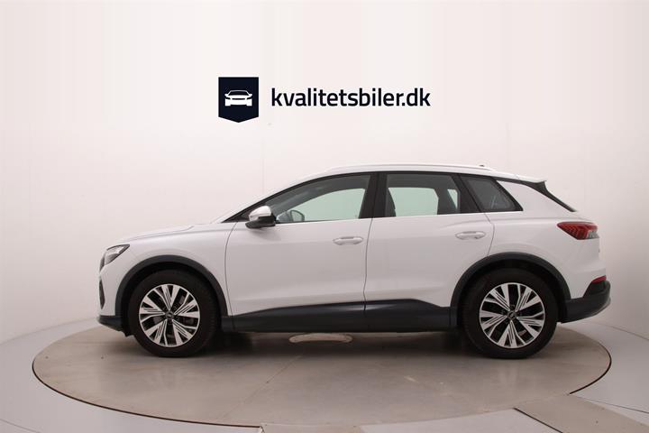 Hvid Audi Q4 fra 2024