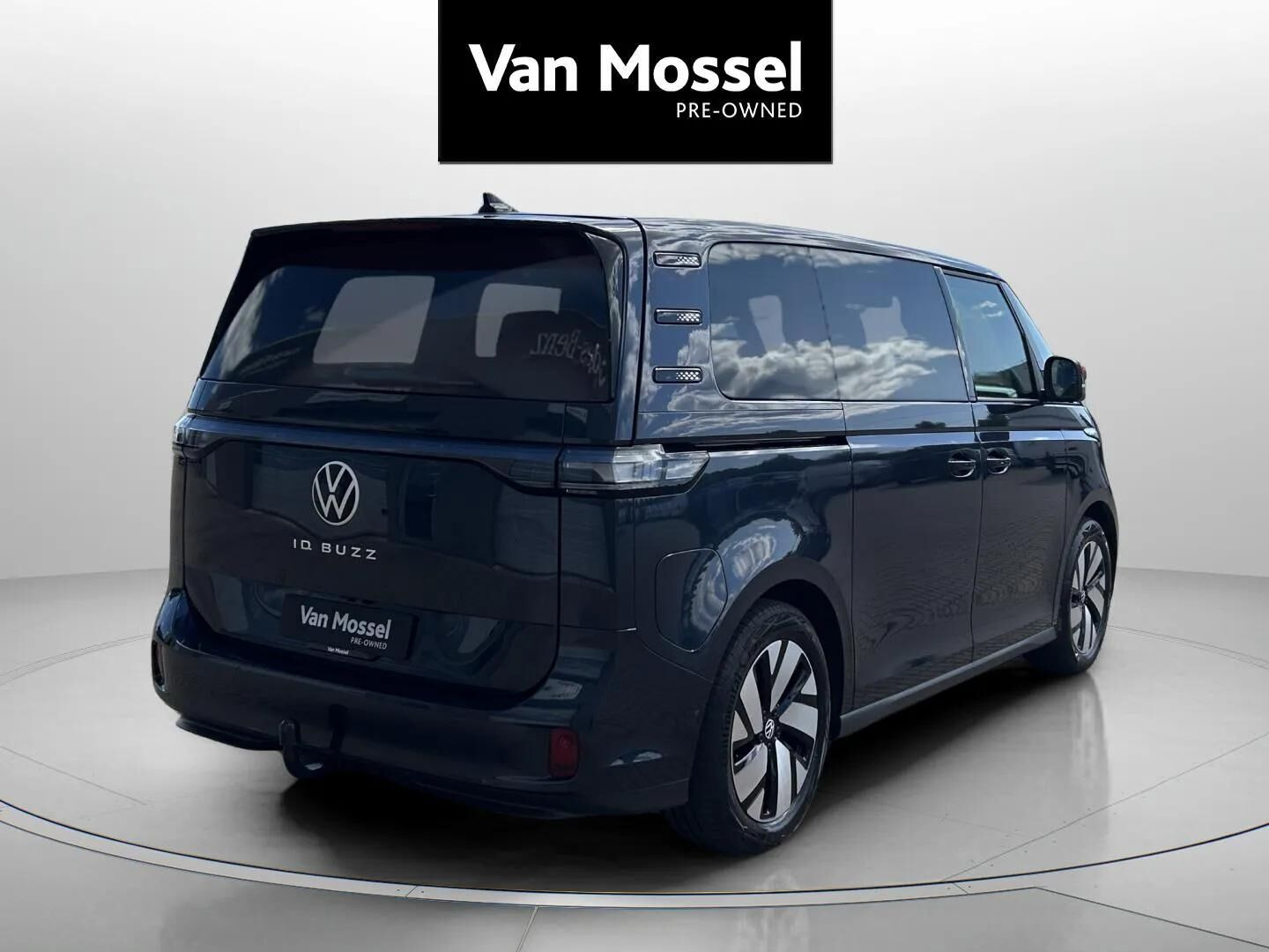 Blå VW ID.Buzz fra 2023