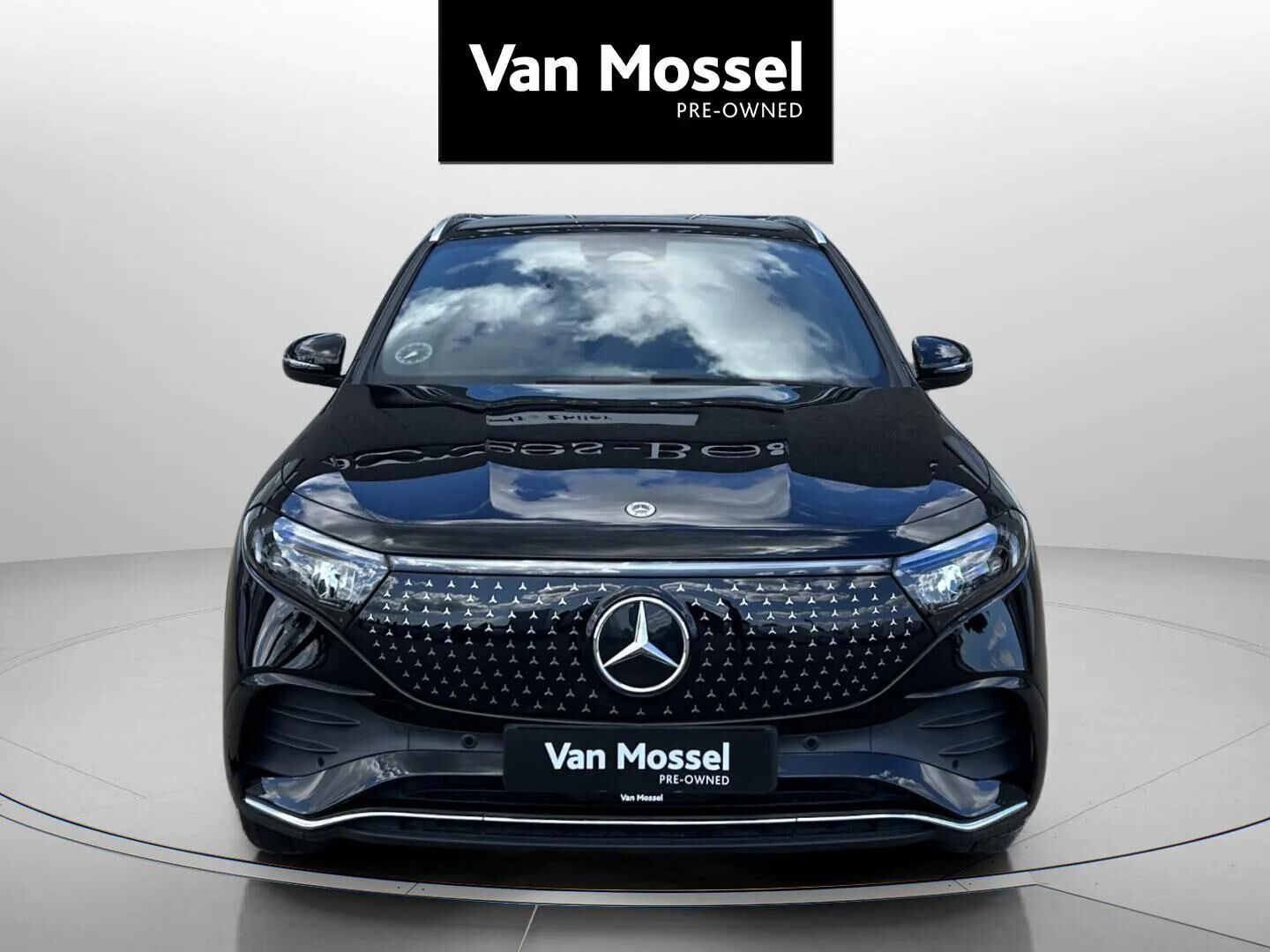Sort Mercedes EQA 250+ fra 2024