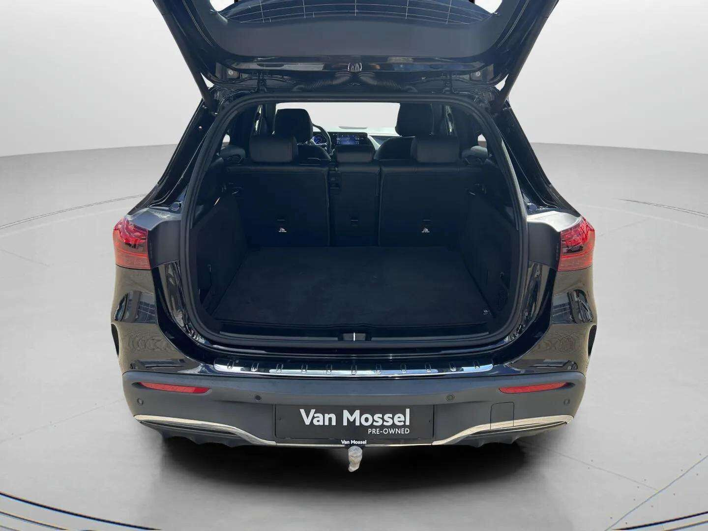 Sort Mercedes EQA 250+ fra 2024