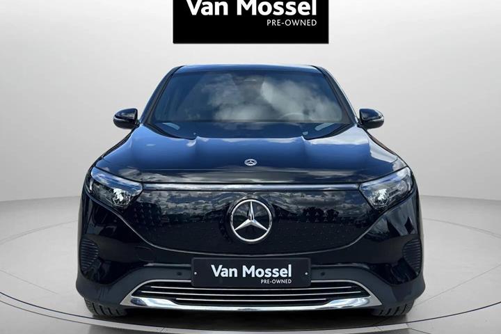 Sort Mercedes EQB 250+ fra 2024