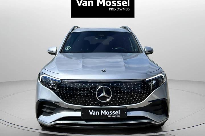 Sølv Mercedes EQB 250+ fra 2025
