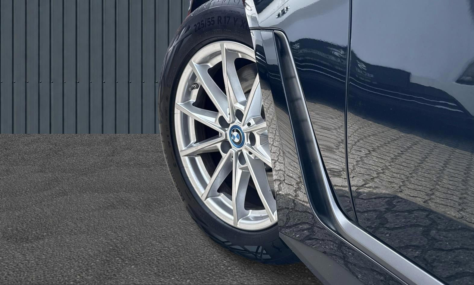 Sort BMW i4 fra 2023