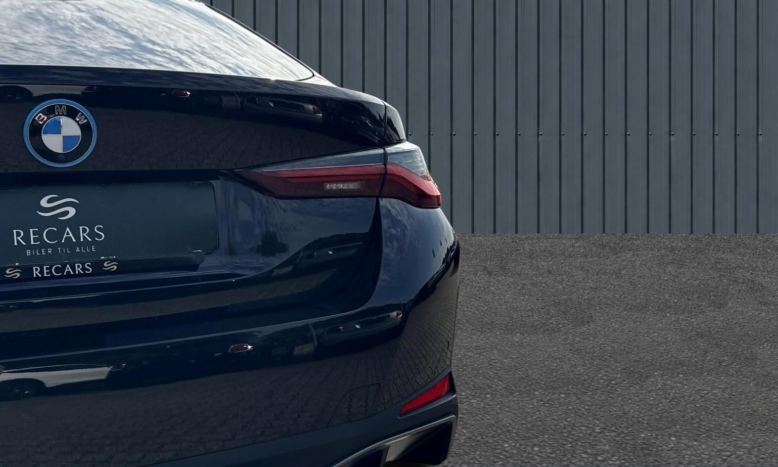 Sort BMW i4 fra 2023