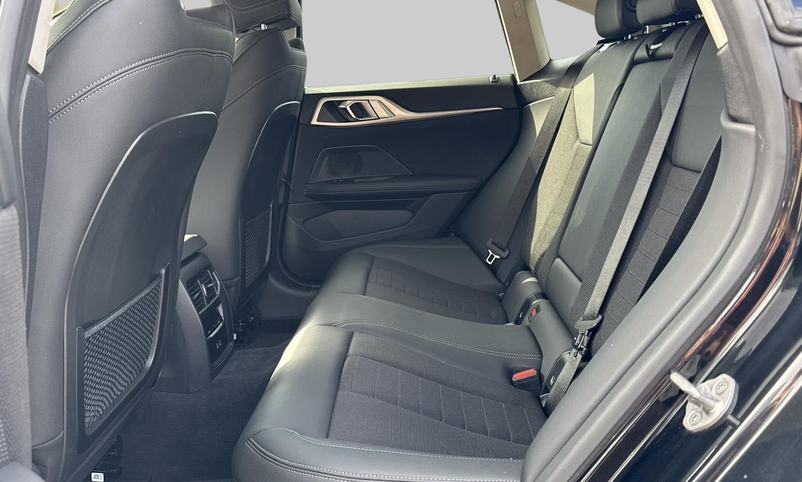 Sort BMW i4 fra 2023