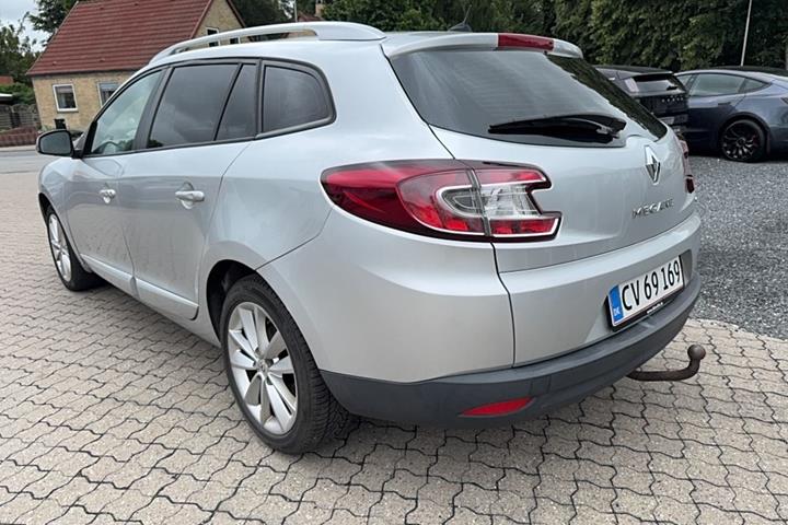 Sølv Renault Megane III fra 2012